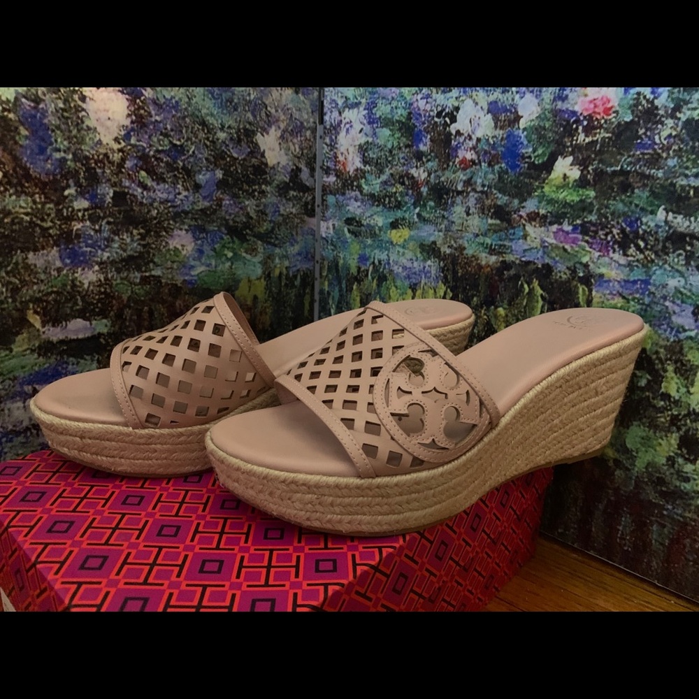 Tory Burch Thatched Perf 80 mm Wedge